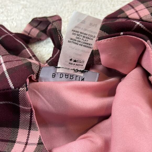 B. Darlin pink plaid fit and flare short sleeved dress, size 9 or 10 - Picture 8 of 8